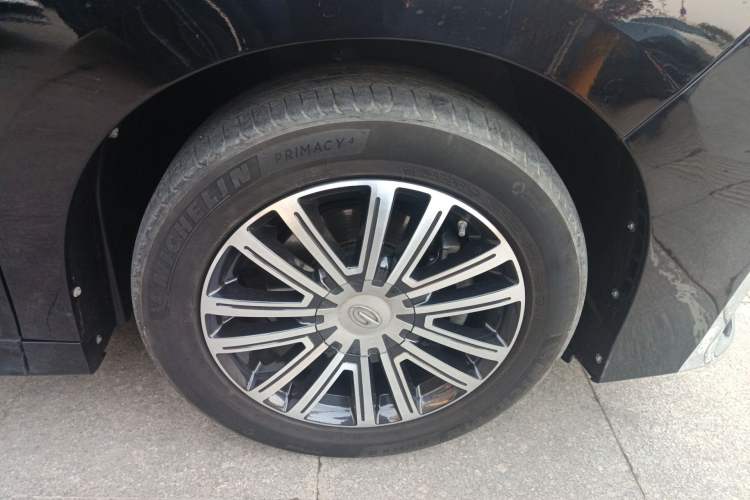Used GAC Trumpchi M8 2023 Lingxiu Series 390T Prestige Edition Right Front Wheel Hub