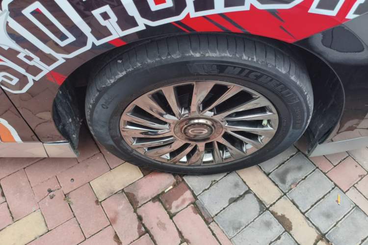 Used GAC Trumpchi M8 2023 Zongshi Series Dual-Motor YuZun Edition Right Front Wheel Hub
