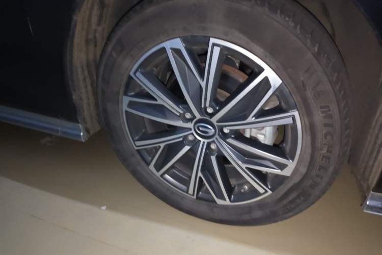 Used GAC Trumpchi M8 2023 Master Series 390T Ultimate Edition Right Front Wheel Hub