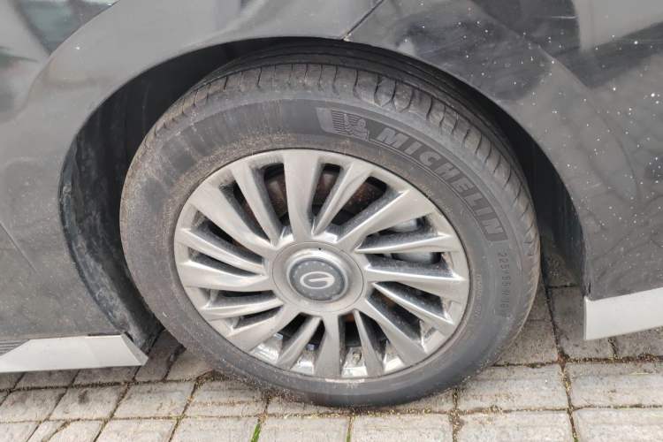 Used GAC Trumpchi M8 2023 Zongshi Series 400T Ultimate Edition Right Front Wheel Hub
