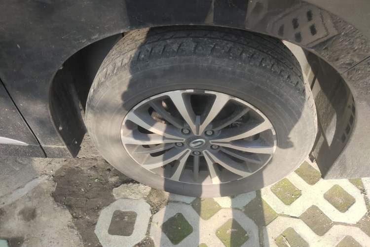 Used GAC Trumpchi M8 2023 Lingxiu Series 390T Luxury Edition Right Front Wheel Hub