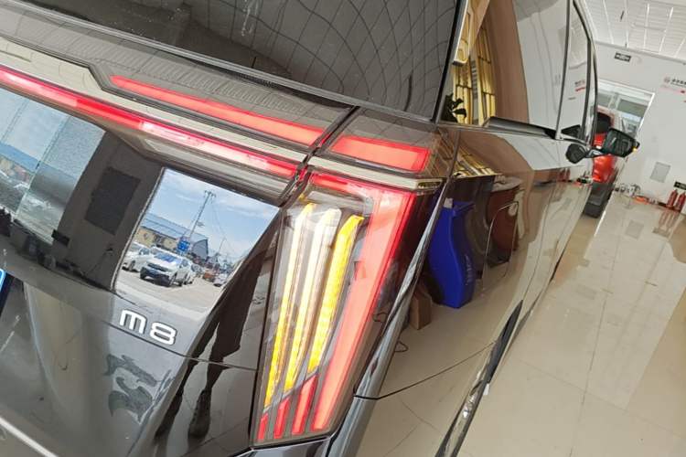 Used GAC Trumpchi M8 2023 Zongshi Series 400T Flagship Edition Right Rear Taillight