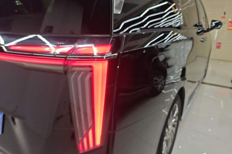 Used GAC Trumpchi M8 2023 Zongshi Series 400T Ultimate Edition Right Rear Taillight