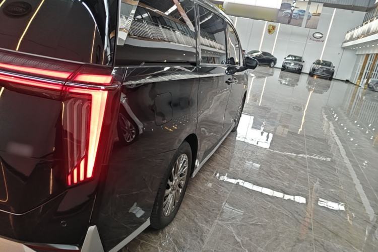 Used GAC Trumpchi M8 2023 Zongshi Series Dual-Motor YuZun Edition Right Rear Taillight
