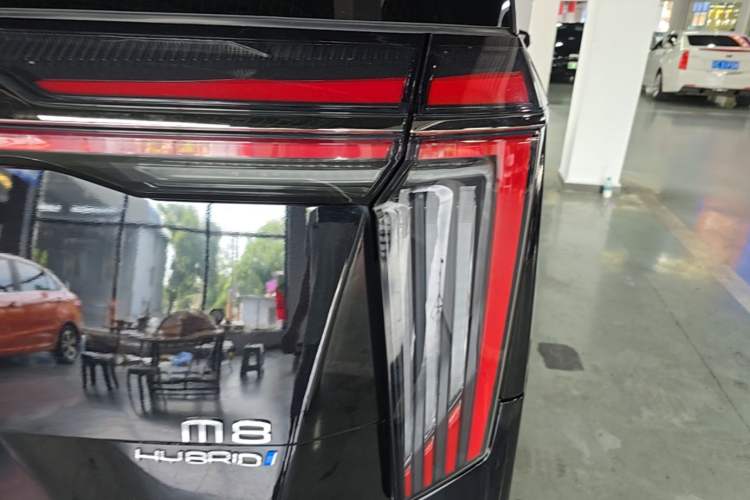 Used GAC Trumpchi M8 2023 Zongshi Series Dual-Motor YuZun Edition Right Rear Taillight