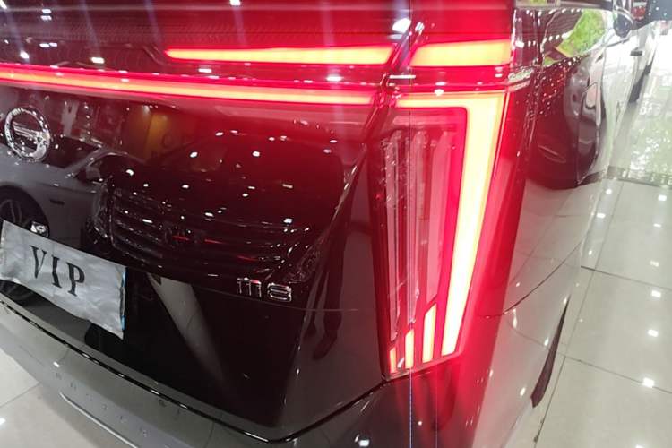 Used GAC Trumpchi M8 2023 Zongshi Series 400T Ultimate Edition Right Rear Taillight