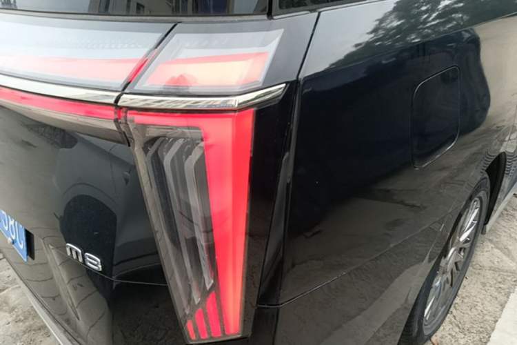 Used GAC Trumpchi M8 2023 Zongshi Series 400T Flagship Edition Right Rear Taillight