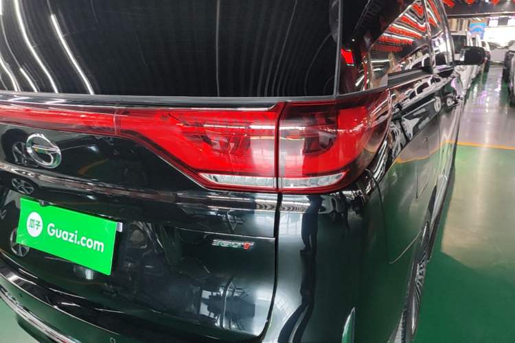 Used GAC Trumpchi M8 2023 Lingxiu Series 390T Prestige Edition Right Rear Taillight