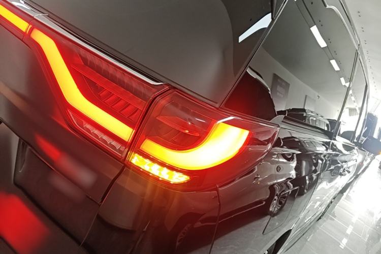 Used GAC Trumpchi M8 2023 Lingxiu Series 390T Ultimate Edition Right Rear Taillight