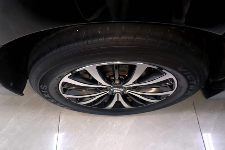 Used GAC Trumpchi M8 2023 Lingxiu Series 390T Deluxe Edition Right Rear Wheel Hub