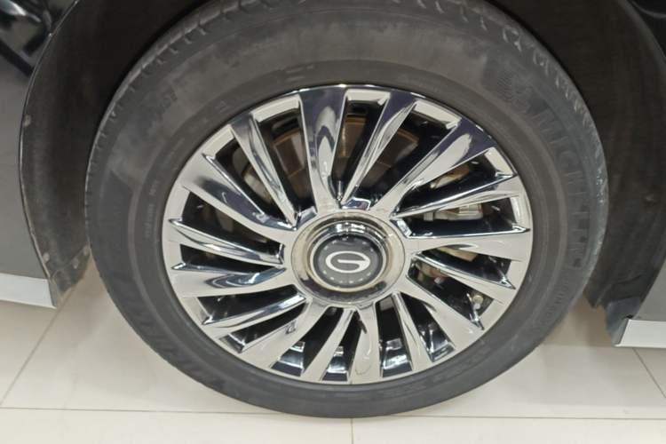 Used GAC Trumpchi M8 2023 Zongshi Series 400T Ultimate Edition Right Rear Wheel Hub