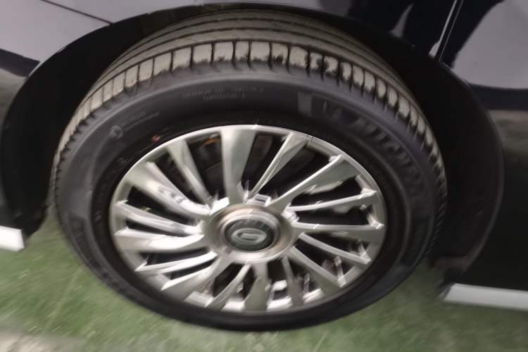 Used GAC Trumpchi M8 2023 Zongshi Series 400T Flagship Edition Right Rear Wheel Hub
