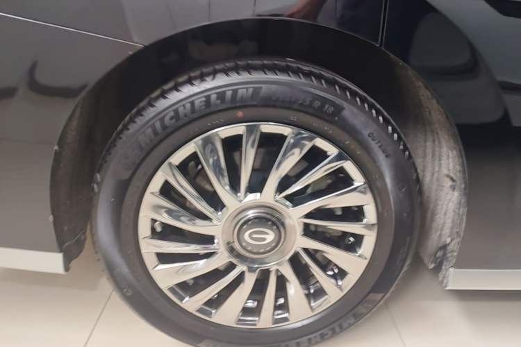 Used GAC Trumpchi M8 2023 Zongshi Series 400T Ultimate Edition Right Rear Wheel Hub