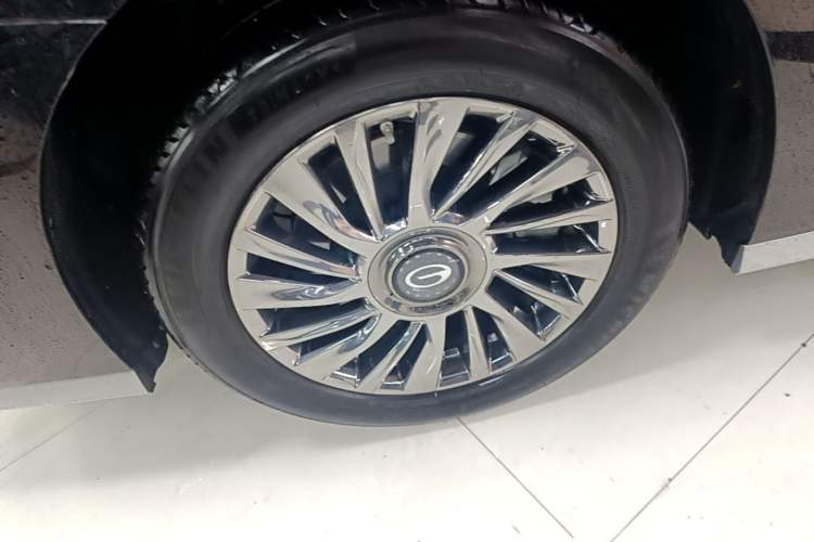 Used GAC Trumpchi M8 2023 Zongshi Series 400T Flagship Edition Right Rear Wheel Hub