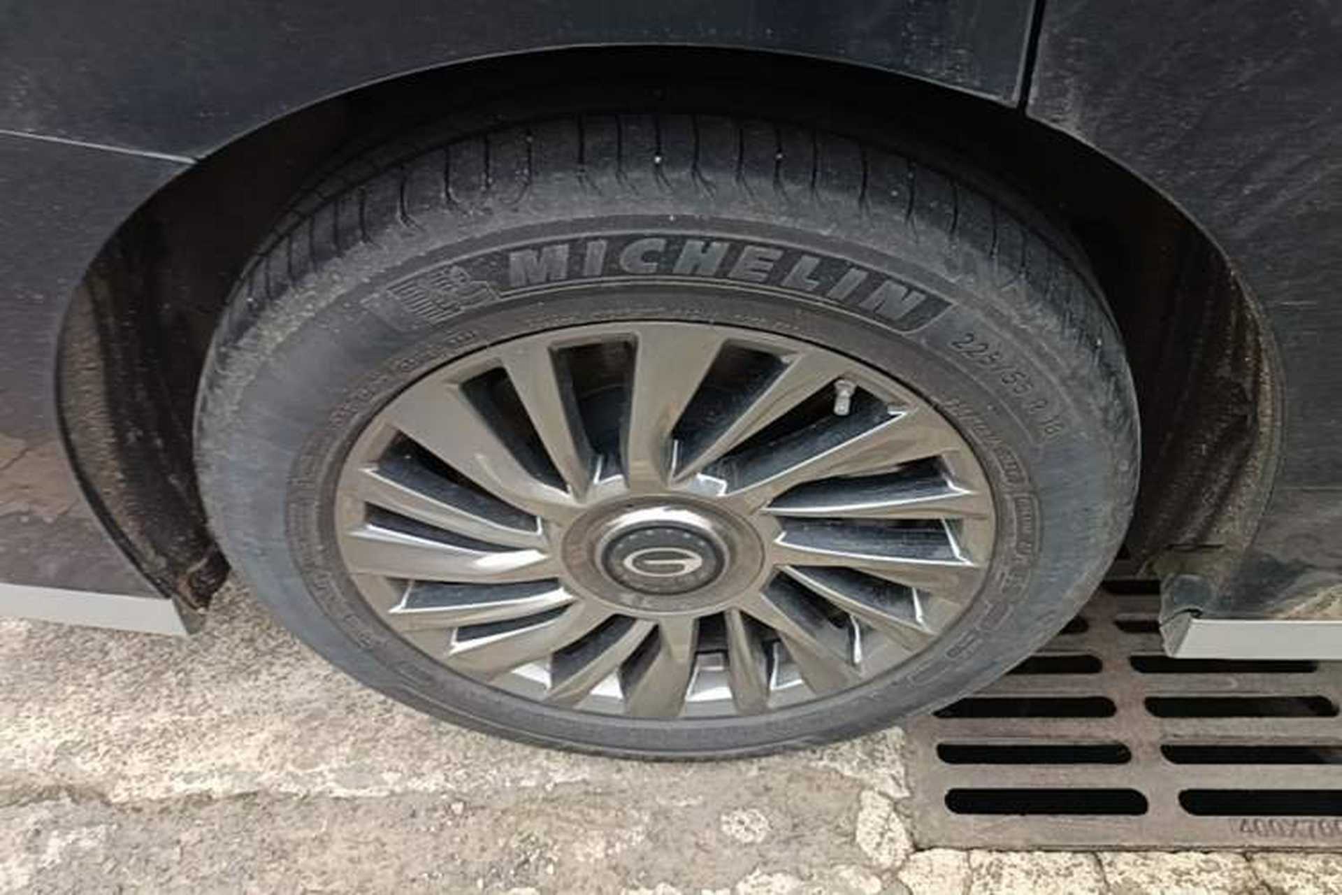 Used GAC Trumpchi M8 2023 Zongshi Series Dual-Motor Flagship Edition Right Rear Wheel Hub