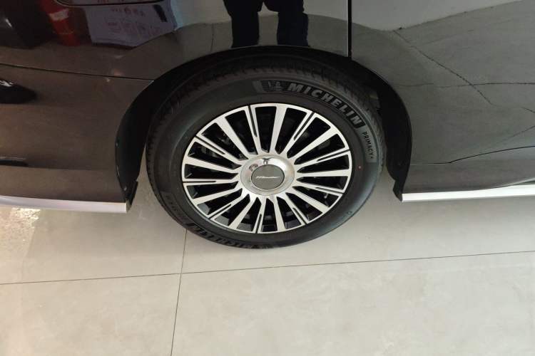 Used GAC Trumpchi M8 2023 Facelift Master Series 390T Four-Seat Deluxe Edition Right Rear Wheel Hub