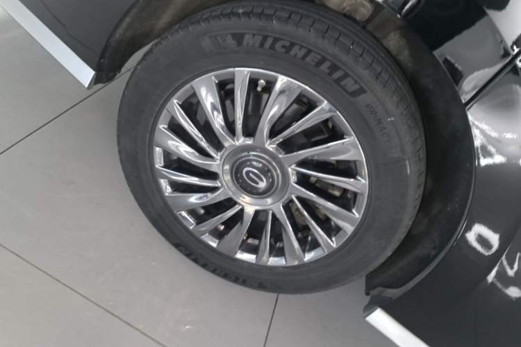 Used GAC Trumpchi M8 2023 Zongshi Series 400T Flagship Edition Right Rear Wheel Hub