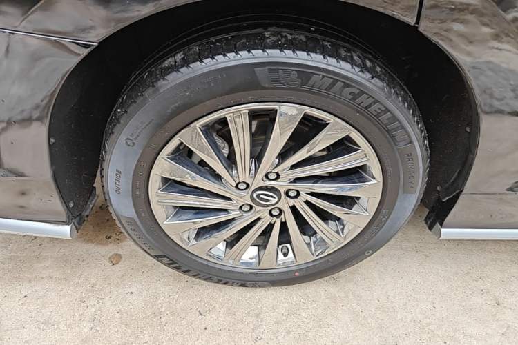 Used GAC Trumpchi M8 2023 Master Series 390T Ultimate Edition Right Rear Wheel Hub