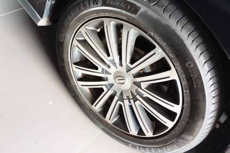 Used GAC Trumpchi M8 2023 Lingxiu Series 390T Ultimate Edition Right Rear Wheel Hub