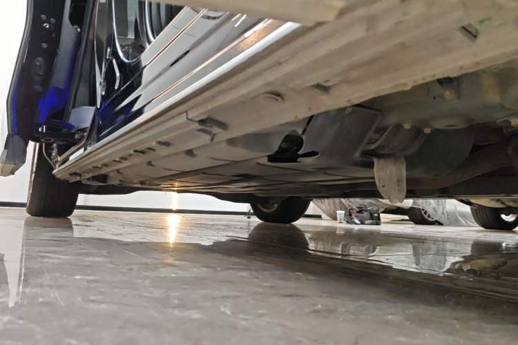 Used GAC Trumpchi M8 2023 Zongshi Series Dual-Motor YuZun Edition Right Side Sill