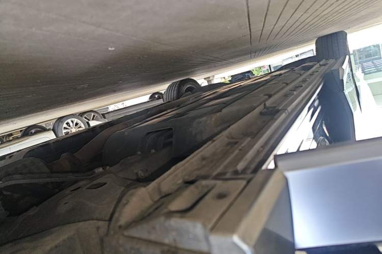 Used GAC Trumpchi M8 2023 Zongshi Series Dual-Motor Flagship Edition Right Side Sill