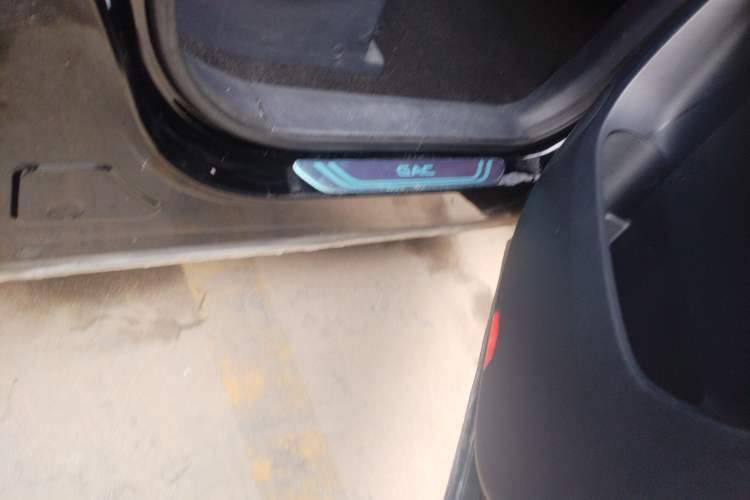 Used GAC Trumpchi M8 2023 Lingxiu Series 390T Deluxe Edition Right Side Sill