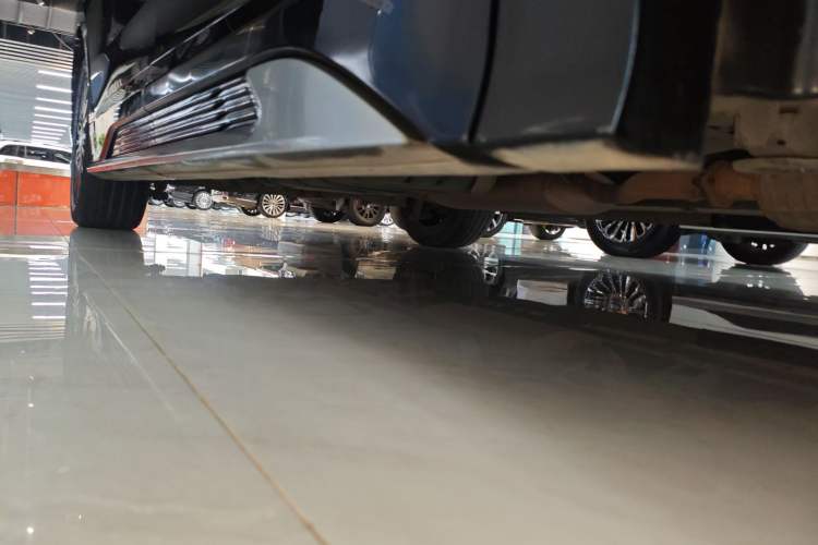 Used GAC Trumpchi M8 2023 Facelift Master Series 390T Four-Seat Deluxe Edition Right Side Sill