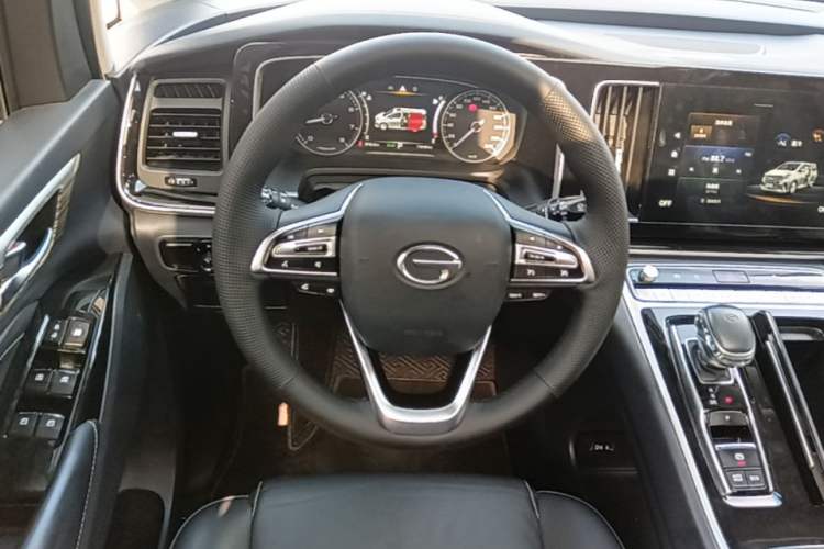 Used GAC Trumpchi M8 2023 Lingxiu Series 390T Deluxe Edition Steering Wheel