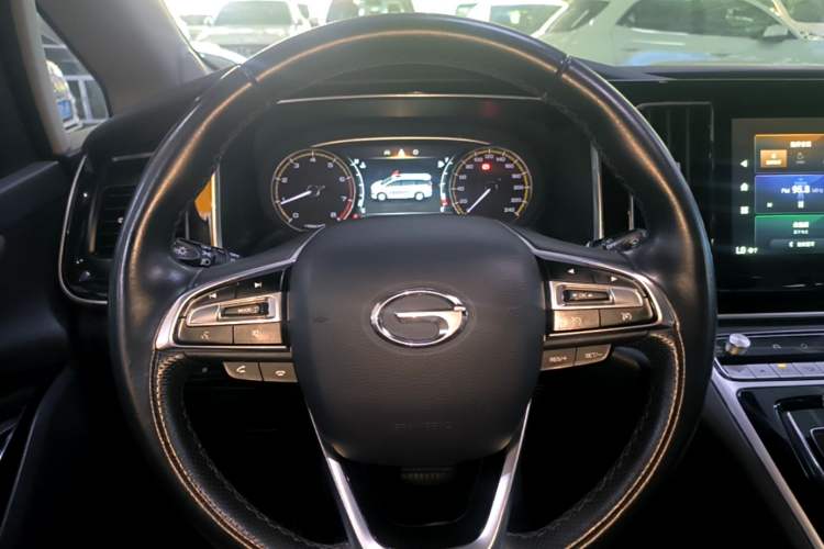 Used GAC Trumpchi M8 2023 Lingxiu Series 390T Deluxe Edition Steering Wheel