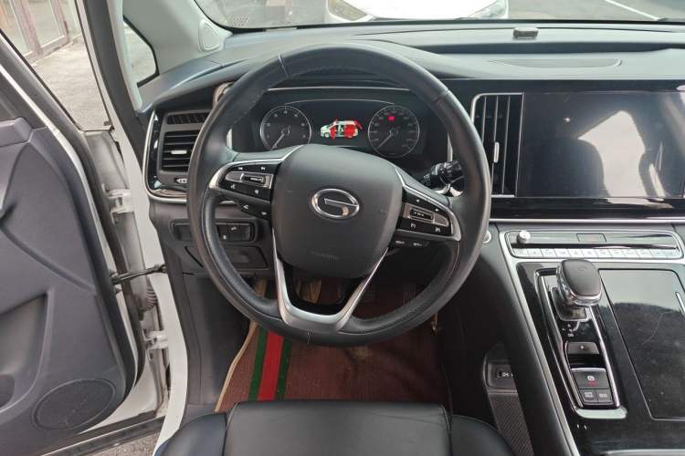 Used GAC Trumpchi M8 2023 Lingxiu Series 390T Deluxe Edition Steering Wheel
