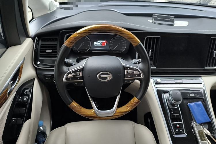 Used GAC Trumpchi M8 2023 Lingxiu Series 390T Deluxe Edition Steering Wheel