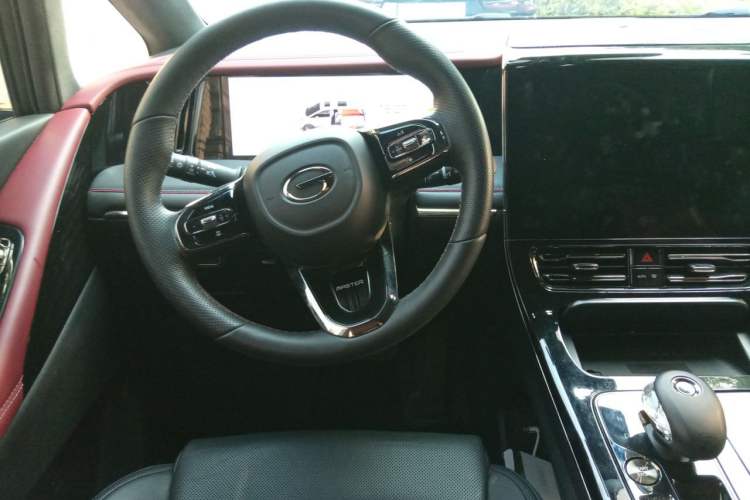 Used GAC Trumpchi M8 2023 Zongshi Series 400T Flagship Edition Steering Wheel