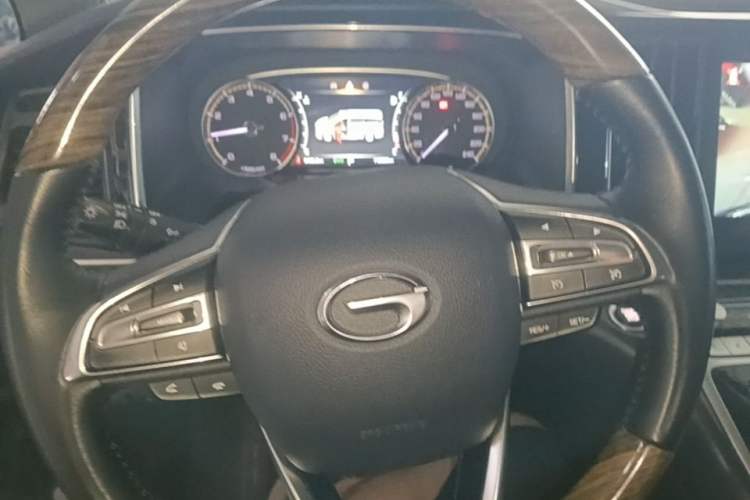 Used GAC Trumpchi M8 2023 Lingxiu Series 390T Deluxe Edition Steering Wheel
