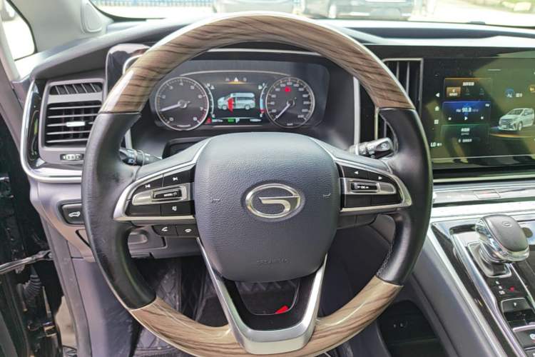 Used GAC Trumpchi M8 2023 Lingxiu Series 390T Luxury Edition Steering Wheel