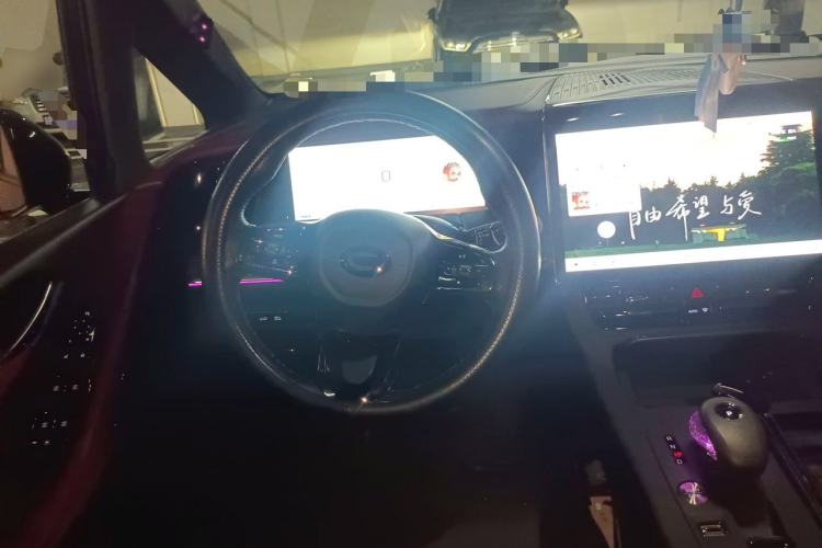 Used GAC Trumpchi M8 2023 Zongshi Series Dual-Motor Flagship Edition Steering Wheel