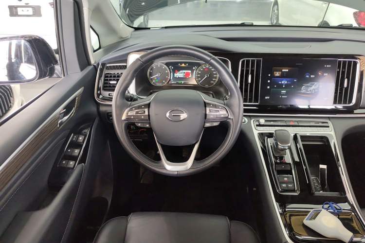 Used GAC Trumpchi M8 2023 Lingxiu Series 390T Deluxe Edition Steering Wheel