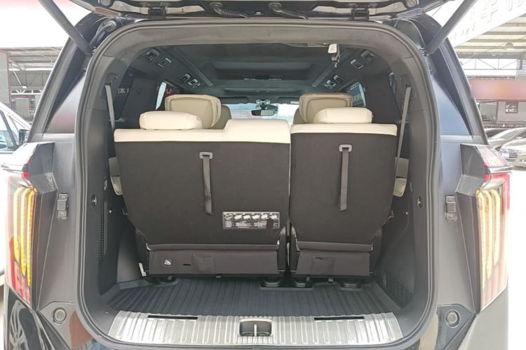 Used GAC Trumpchi M8 2023 Zongshi Series 400T Flagship Edition Trunk