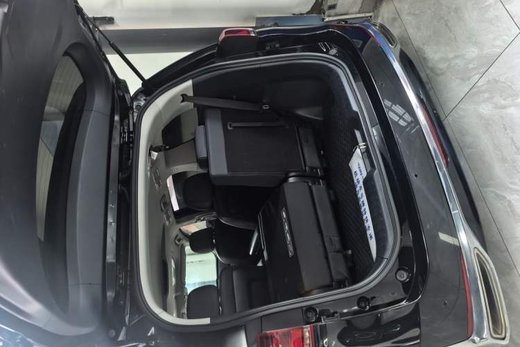 Used GAC Trumpchi M8 2023 Lingxiu Series 390T Deluxe Edition Trunk