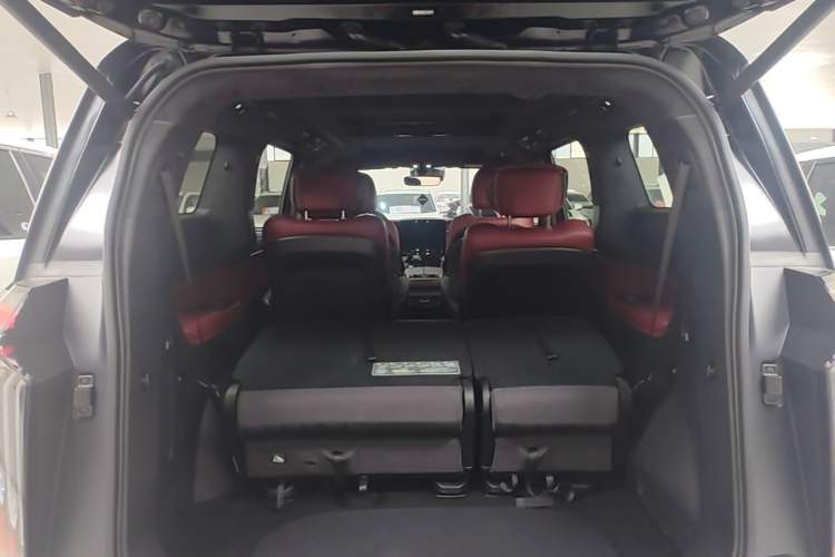 Used GAC Trumpchi M8 2023 Zongshi Series 400T Ultimate Edition Trunk