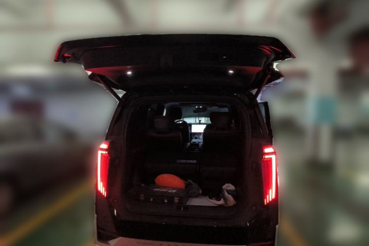 Used GAC Trumpchi M8 2023 Zongshi Series Dual-Motor YuZun Edition Trunk