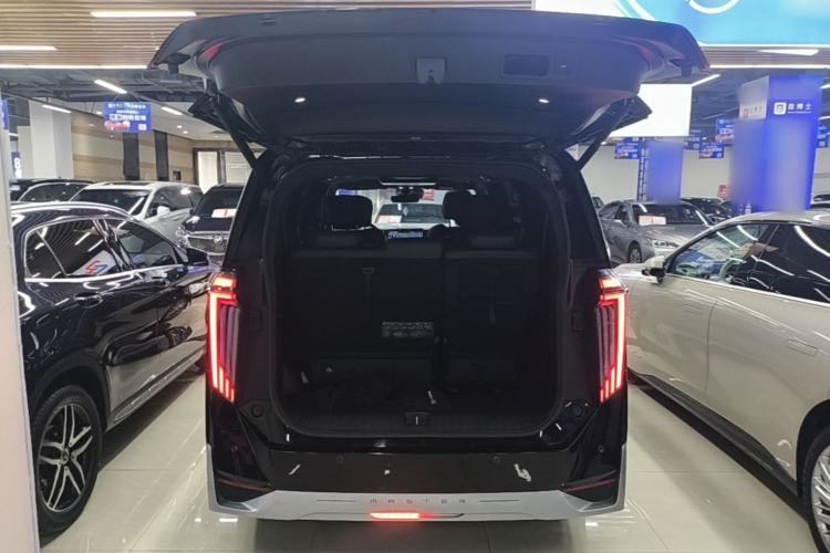 Used GAC Trumpchi M8 2023 Zongshi Series 400T Flagship Edition Trunk