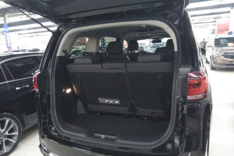Used GAC Trumpchi M8 2023 Lingxiu Series 390T Deluxe Edition Trunk