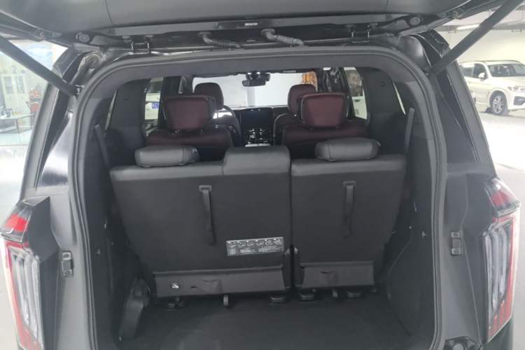Used GAC Trumpchi M8 2023 Zongshi Series 400T Flagship Edition Trunk