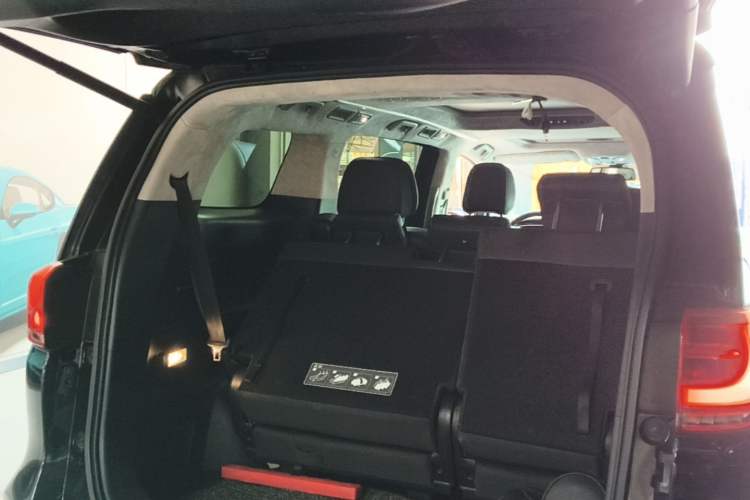 Used GAC Trumpchi M8 2023 Lingxiu Series 390T Ultimate Edition Trunk