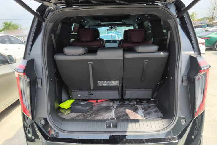 Used GAC Trumpchi M8 2023 Zongshi Series Dual-Motor YuZun Edition Trunk