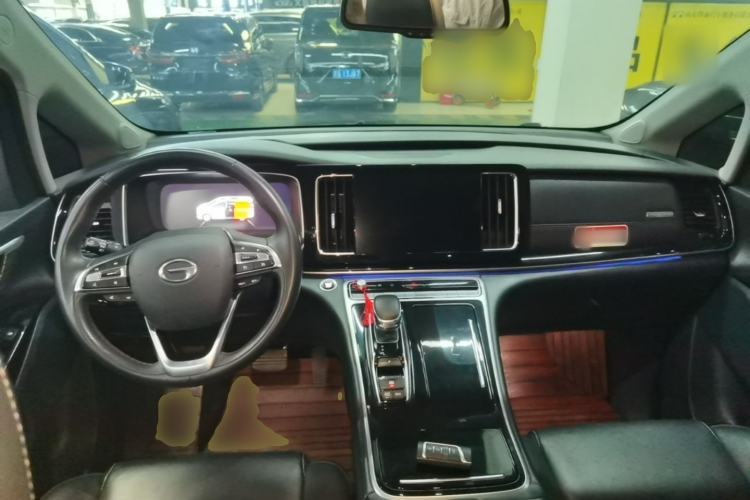 Used GAC Trumpchi M8 2023 Lingxiu Series 390T Prestige Edition Center Console