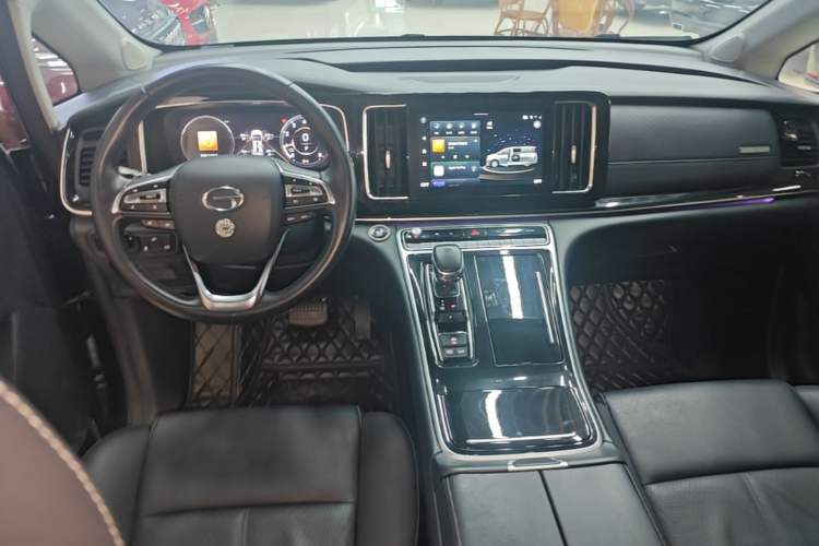 Used GAC Trumpchi M8 2023 Lingxiu Series 390T Prestige Edition Center Console