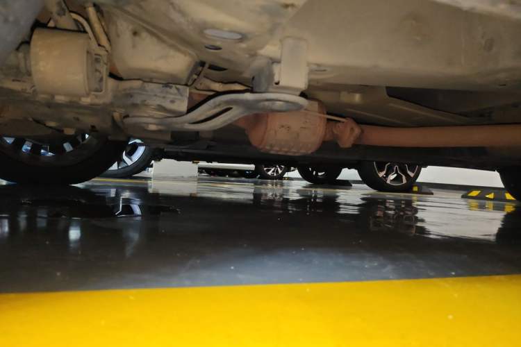 Used GAC Trumpchi M8 2023 Lingxiu Series 390T Prestige Edition Chassis Front Left