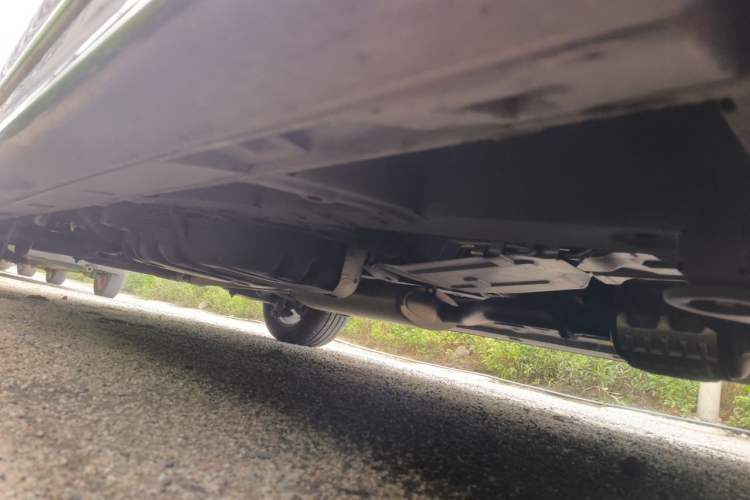 Used GAC Trumpchi M8 2023 Lingxiu Series 390T Prestige Edition Chassis Front Right