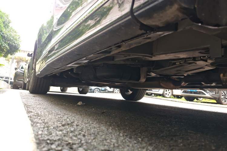 Used GAC Trumpchi M8 2023 Lingxiu Series 390T Prestige Edition Chassis Front Right